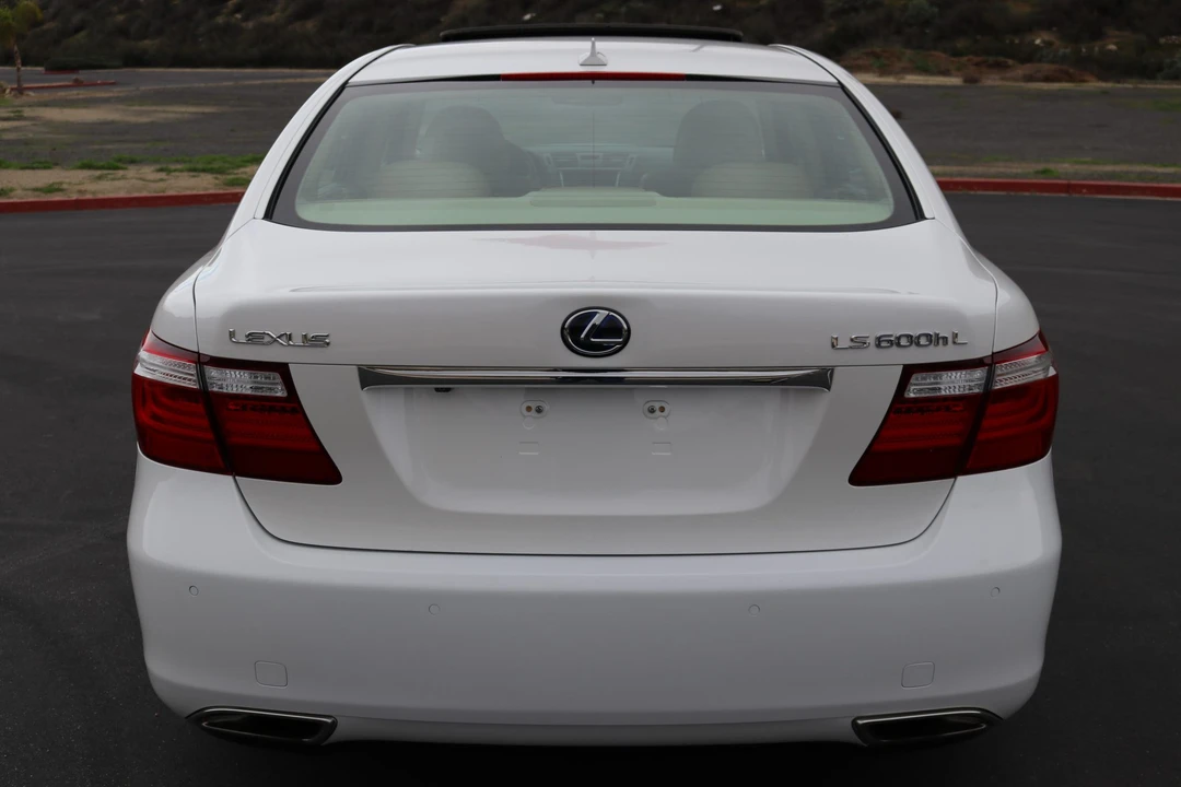 2008 Lexus LS 4th Gen - Image 14 of 31