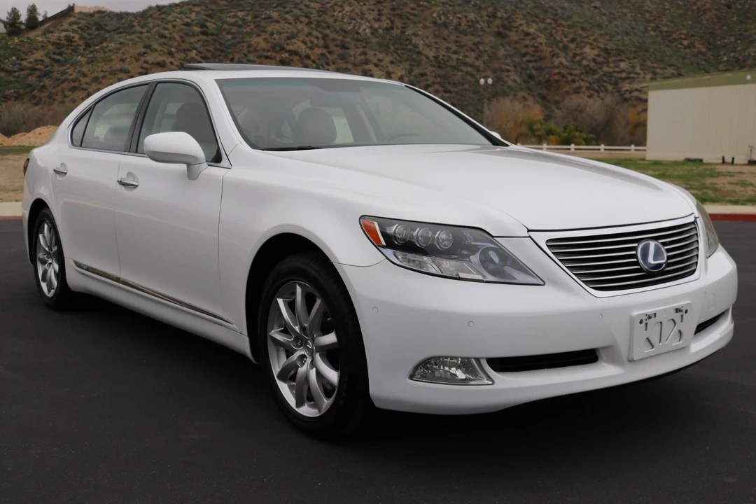 2008 Lexus LS 4th Gen - Image 24 of 31