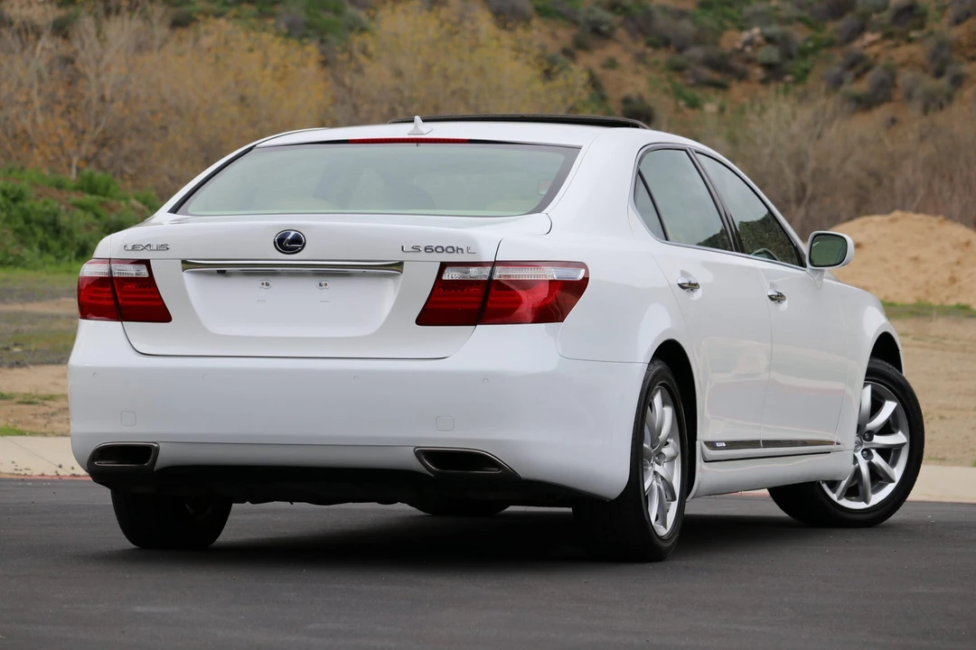 2008 Lexus LS 4th Gen - Image 20 of 31