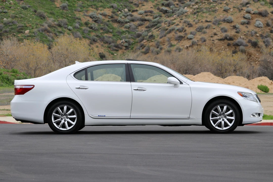 2008 Lexus LS 4th Gen - Image 22 of 31