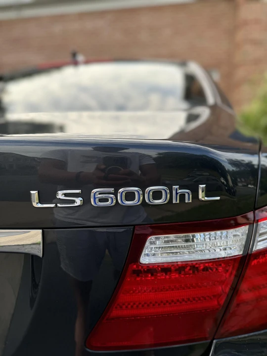 2008 Lexus LS 4th Gen - Image 24 of 31