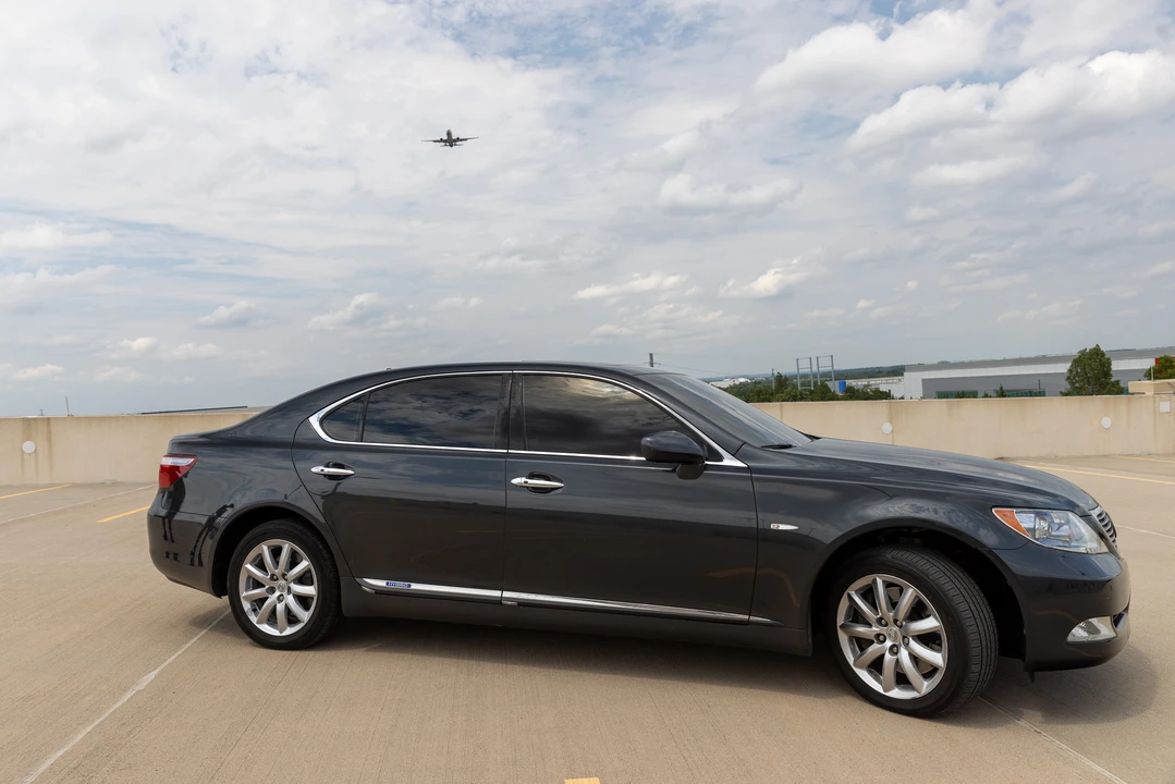 2008 Lexus LS 4th Gen - Image 12 of 31