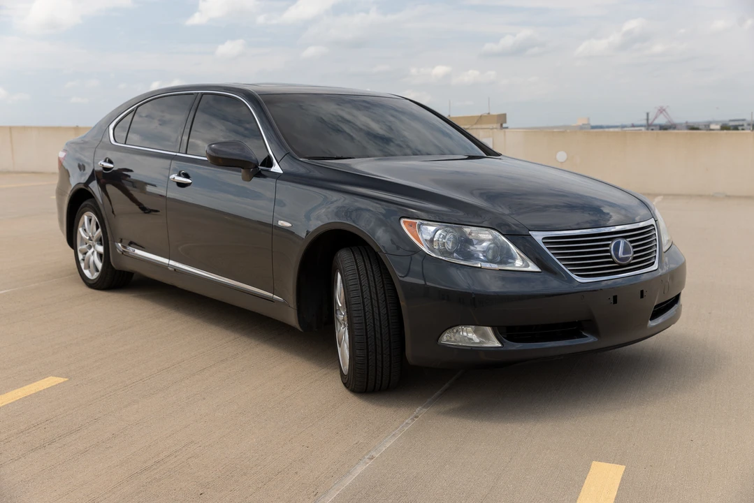 2008 Lexus LS 4th Gen - Image 15 of 31
