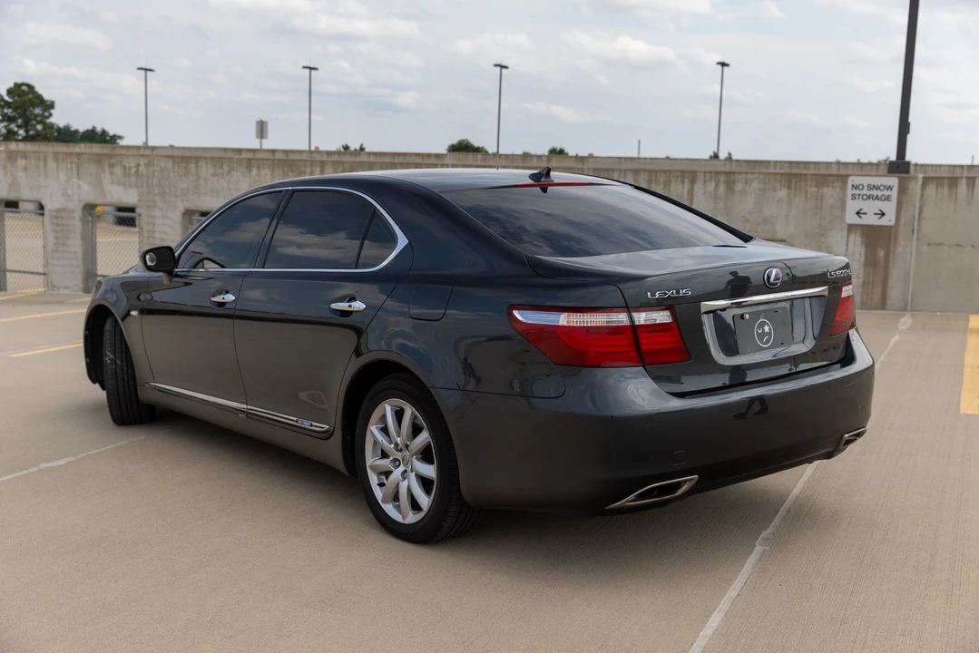 2008 Lexus LS 4th Gen - Image 6 of 31