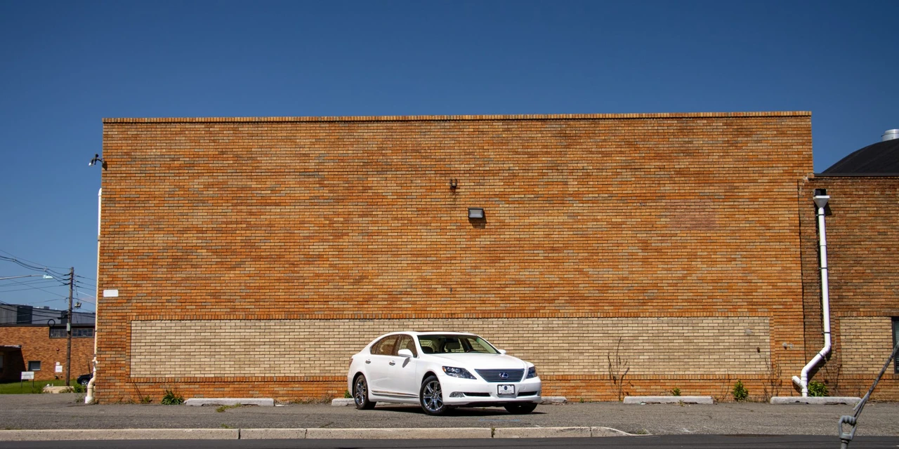 2008 Lexus LS 4th Gen - Image 22 of 31