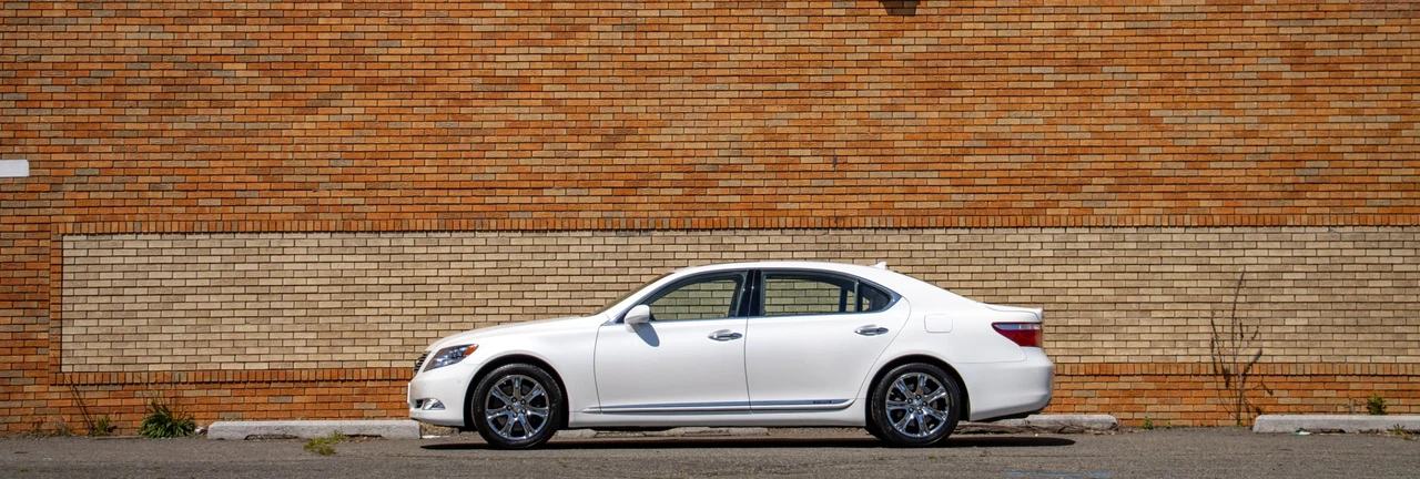 2008 Lexus LS 4th Gen - Image 5 of 31