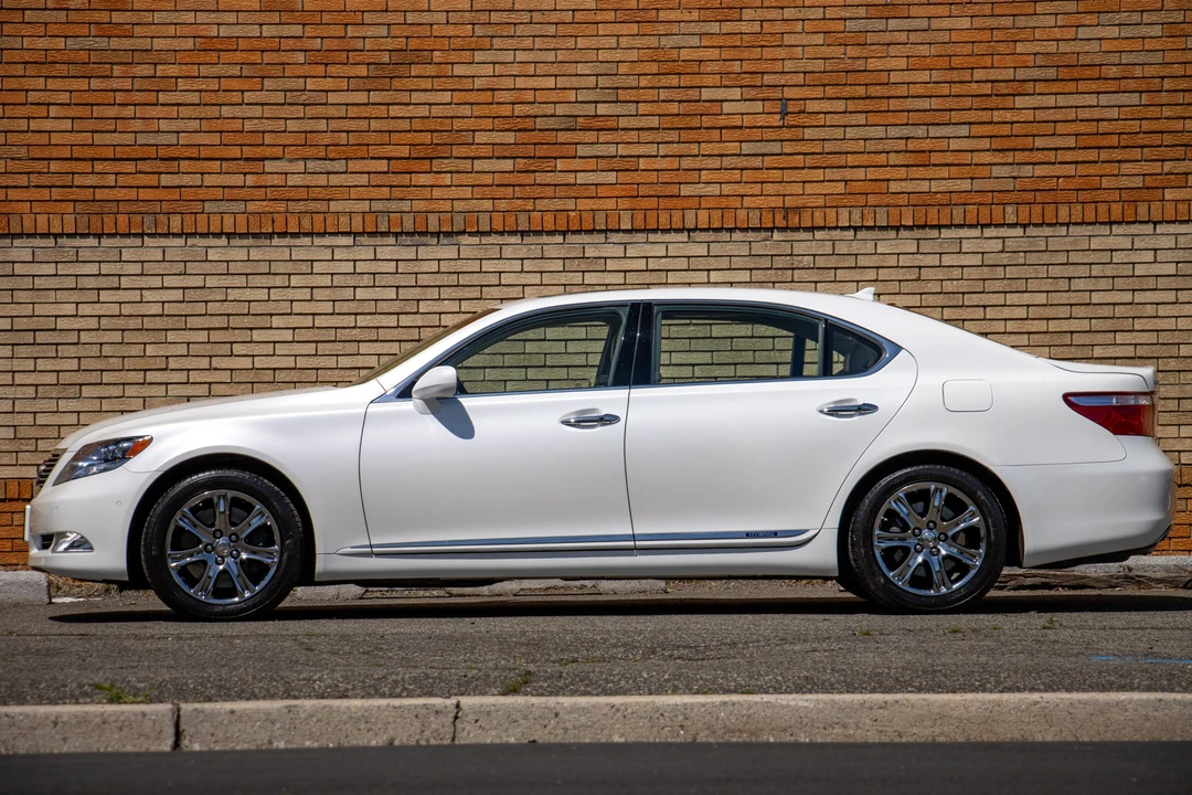 2008 Lexus LS 4th Gen - Image 6 of 31