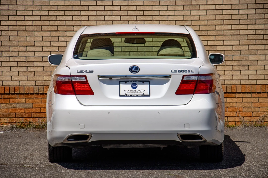 2008 Lexus LS 4th Gen - Image 9 of 31