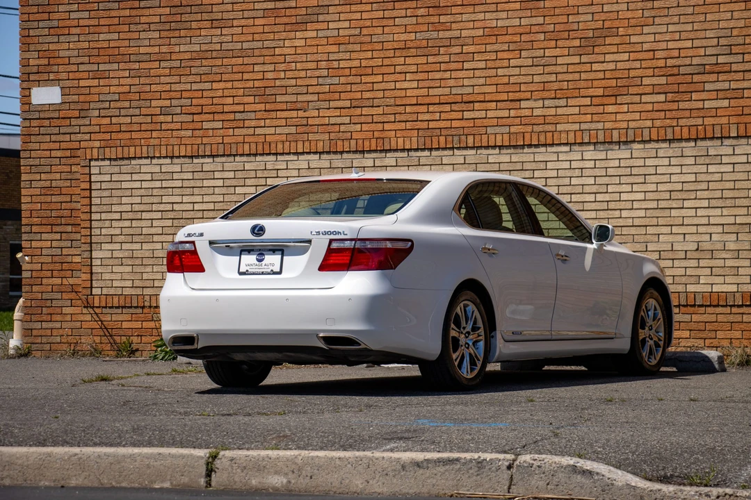 2008 Lexus LS 4th Gen - Image 13 of 31