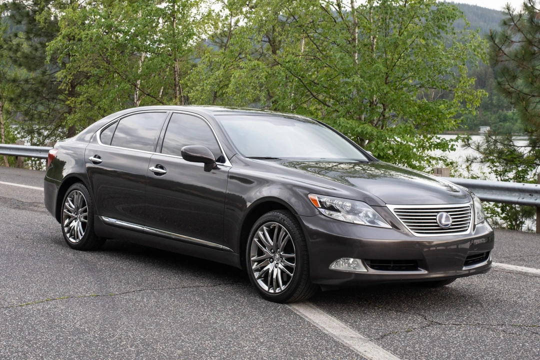 2008 Lexus LS 4th Gen - Image 3 of 31