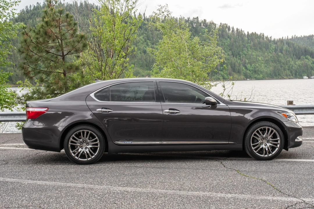 2008 Lexus LS 4th Gen - Image 4 of 31
