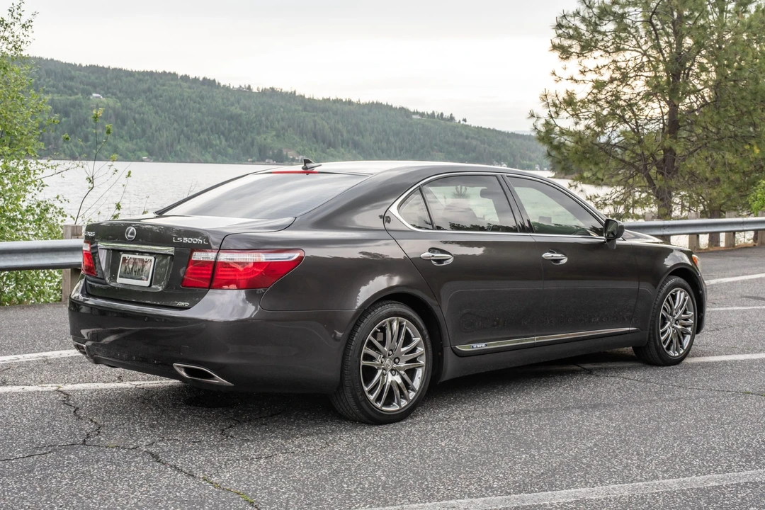 2008 Lexus LS 4th Gen - Image 5 of 31