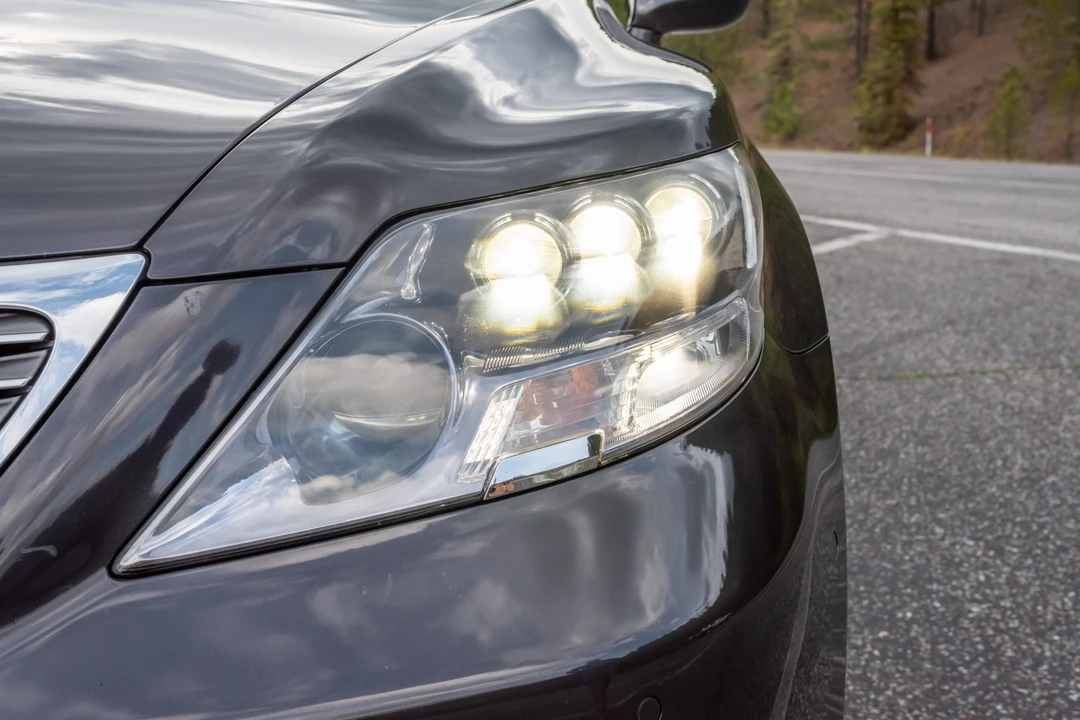2008 Lexus LS 4th Gen - Image 14 of 31