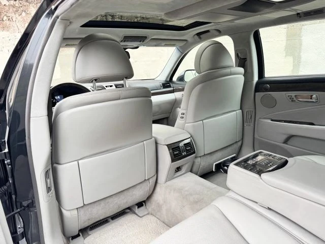 2008 Lexus LS 4th Gen - Image 23 of 31
