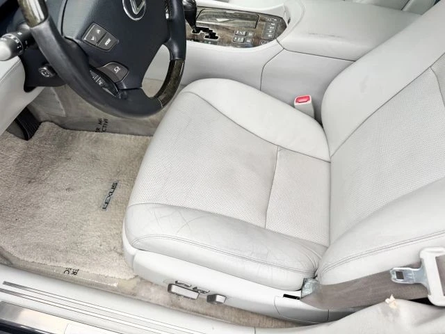 2008 Lexus LS 4th Gen - Image 12 of 21