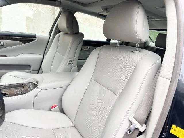 2008 Lexus LS 4th Gen - Image 11 of 31