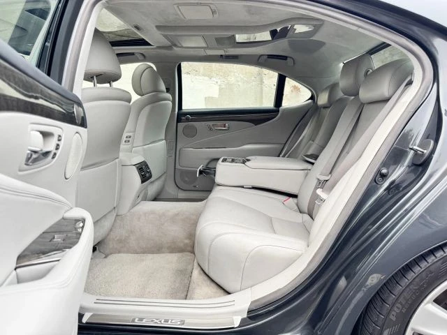 2008 Lexus LS 4th Gen - Image 19 of 21