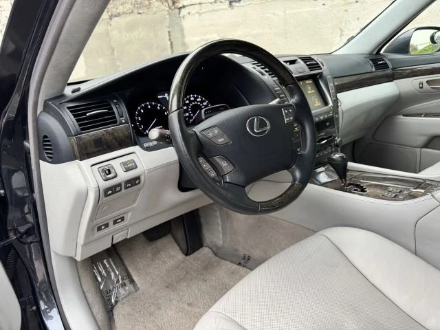 2008 Lexus LS 4th Gen - Image 13 of 31