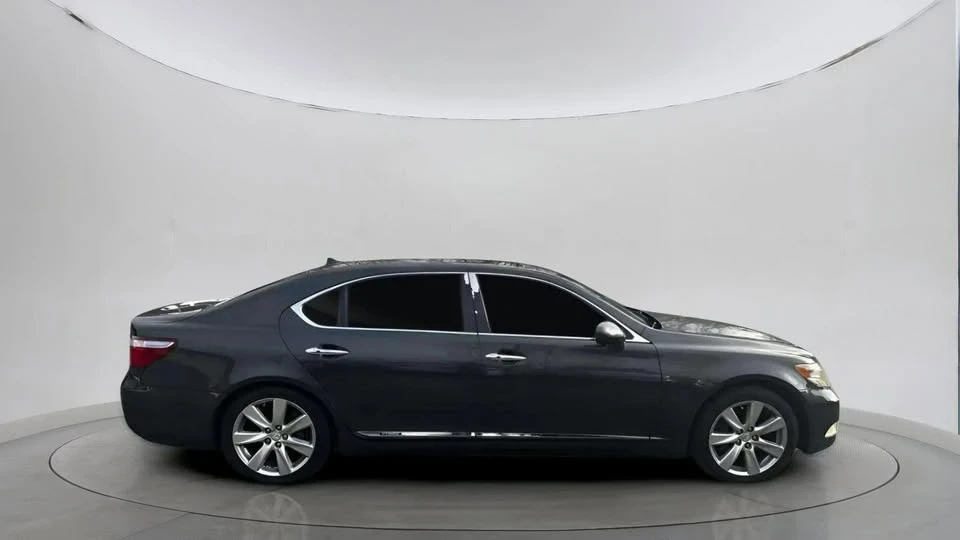 2008 Lexus LS 4th Gen - Image 7 of 15