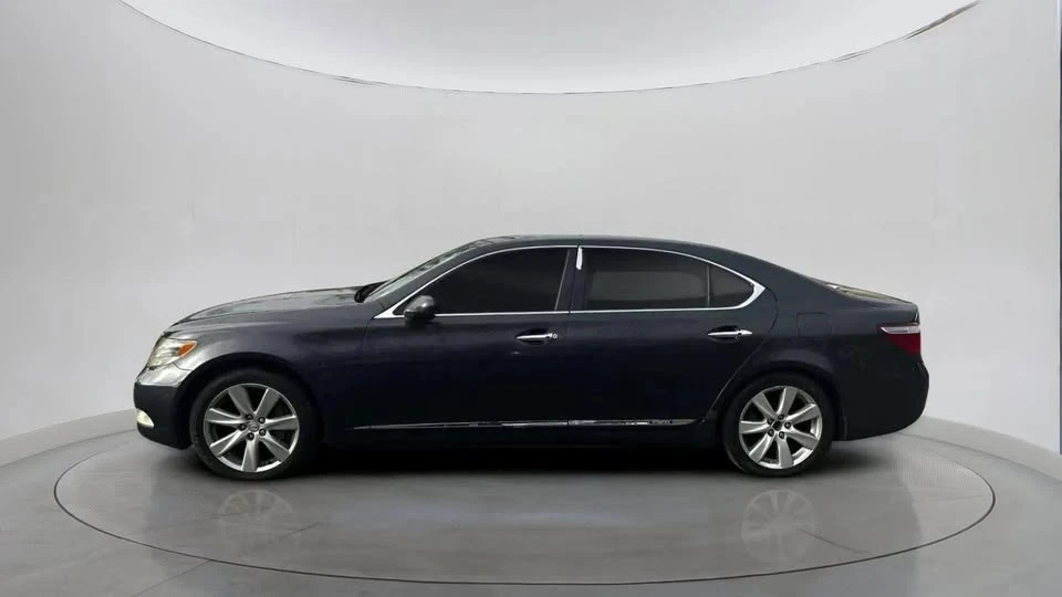 2008 Lexus LS 4th Gen - Image 14 of 15