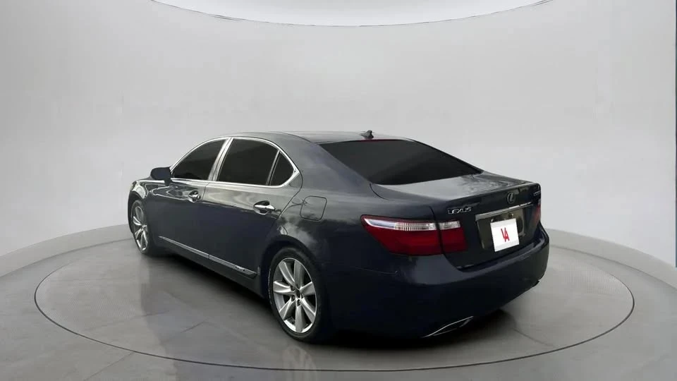 2008 Lexus LS 4th Gen - Image 15 of 15