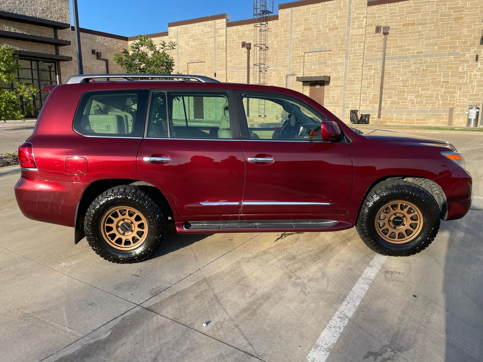 2008 Lexus LX 2nd Gen - Image 25 of 31