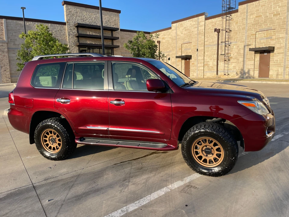 2008 Lexus LX 2nd Gen - Image 27 of 31