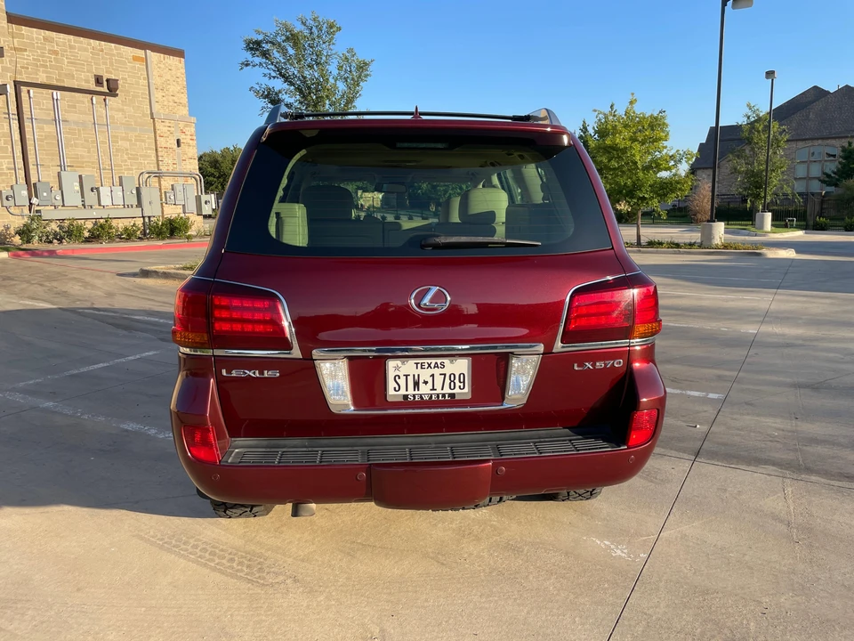 2008 Lexus LX 2nd Gen - Image 18 of 31