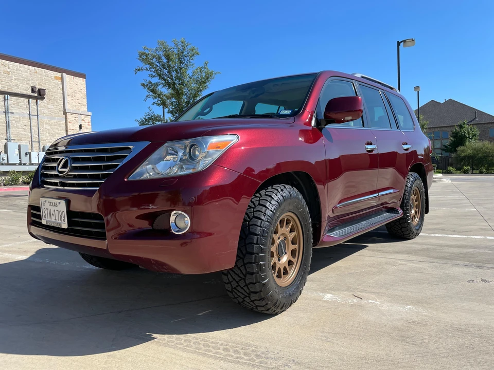 2008 Lexus LX 2nd Gen - Image 9 of 31