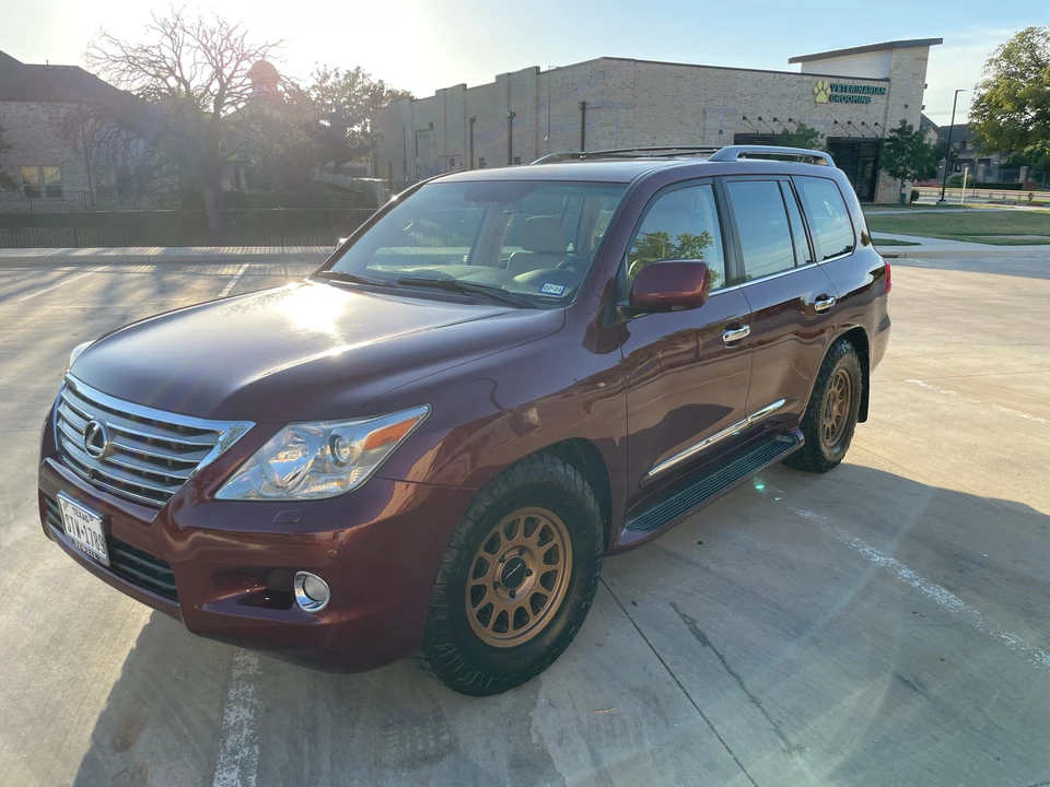2008 Lexus LX 2nd Gen - Image 8 of 31