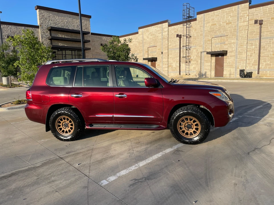 2008 Lexus LX 2nd Gen - Image 26 of 31