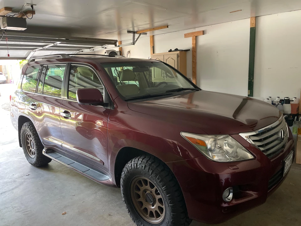 2008 Lexus LX 2nd Gen - Image 29 of 31