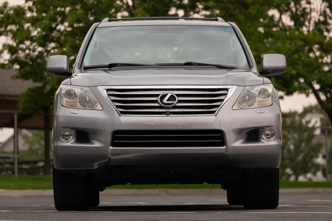 2008 Lexus LX 2nd Gen - Image 2 of 31