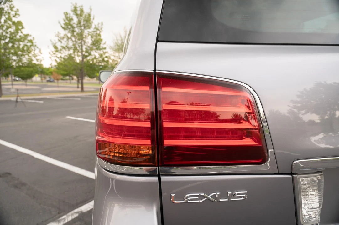 2008 Lexus LX 2nd Gen - Image 29 of 31
