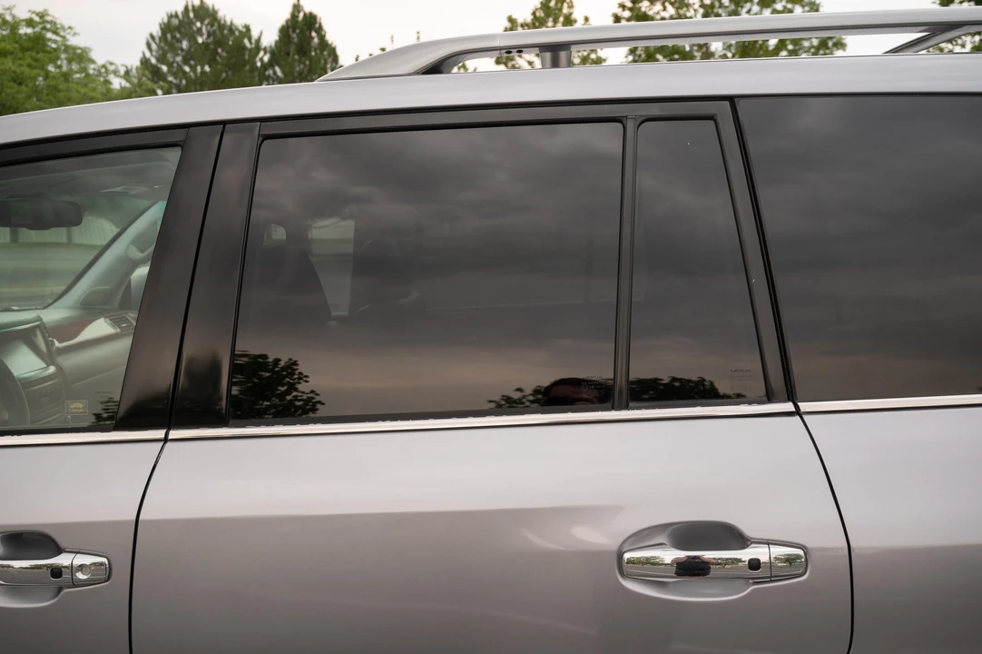 2008 Lexus LX 2nd Gen - Image 25 of 31