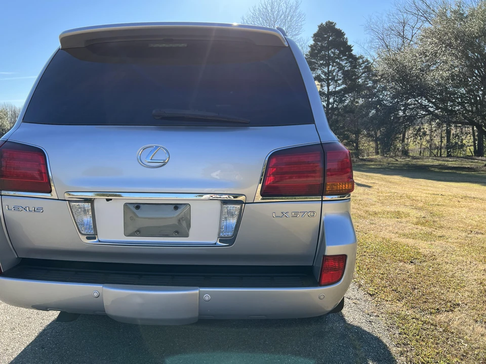 2008 Lexus LX 3rd Gen - Image 30 of 31