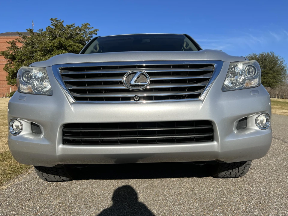 2008 Lexus LX 3rd Gen - Image 9 of 31