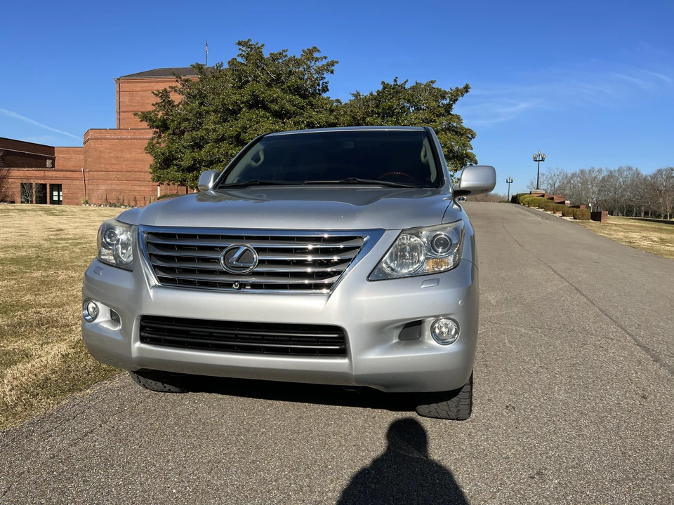 2008 Lexus LX 3rd Gen - Image 11 of 31