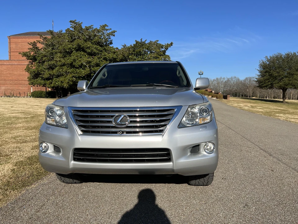 2008 Lexus LX 3rd Gen - Image 10 of 31
