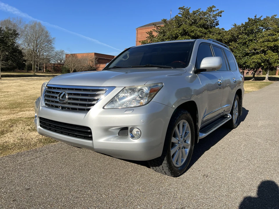 2008 Lexus LX 3rd Gen - Image 14 of 31