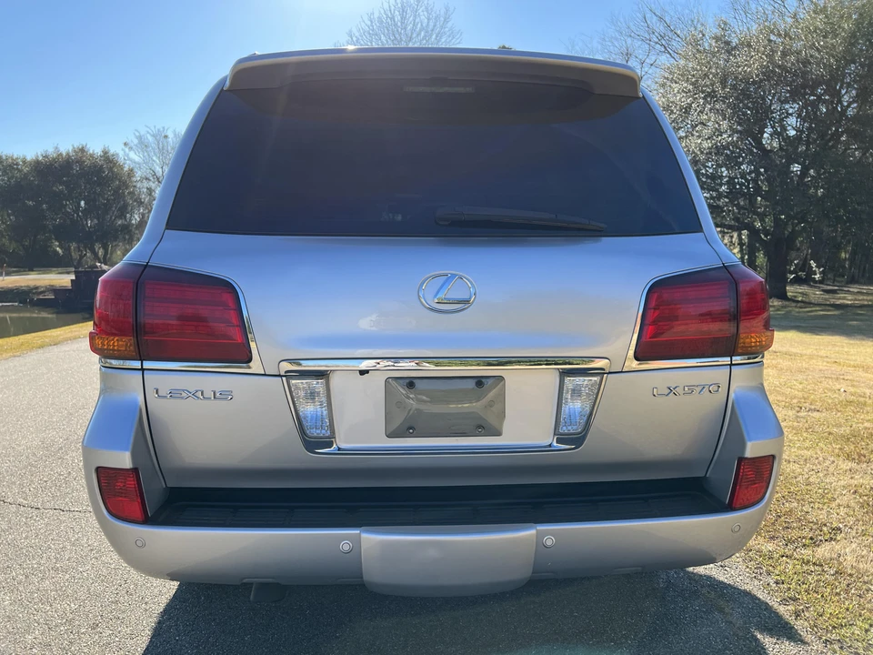 2008 Lexus LX 3rd Gen - Image 28 of 31