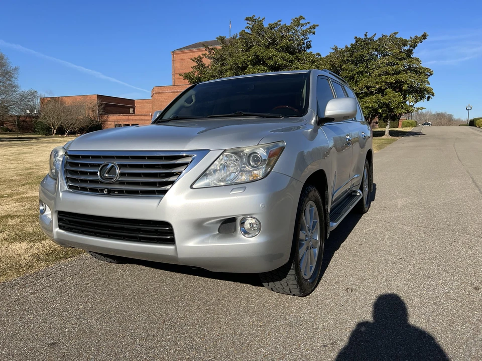2008 Lexus LX 3rd Gen - Image 13 of 31