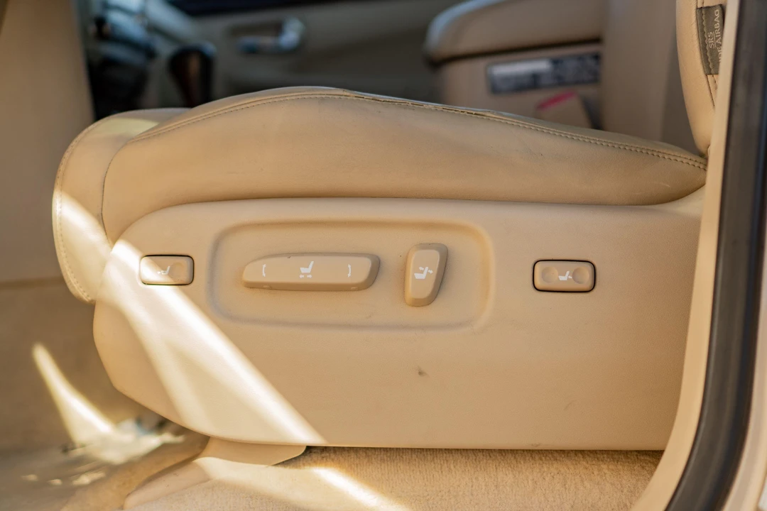 2008 Lexus LX 3rd Gen - Image 31 of 31
