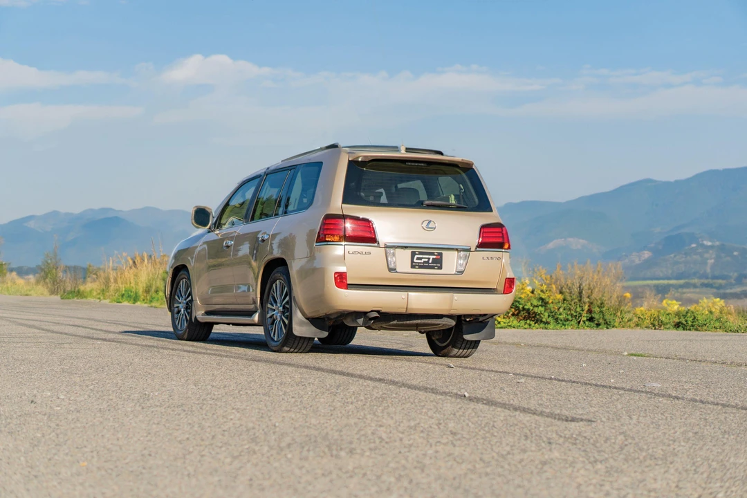 2008 Lexus LX 3rd Gen - Image 9 of 31