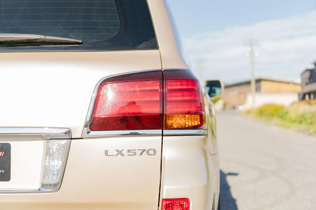 2008 Lexus LX 3rd Gen - Image 21 of 31