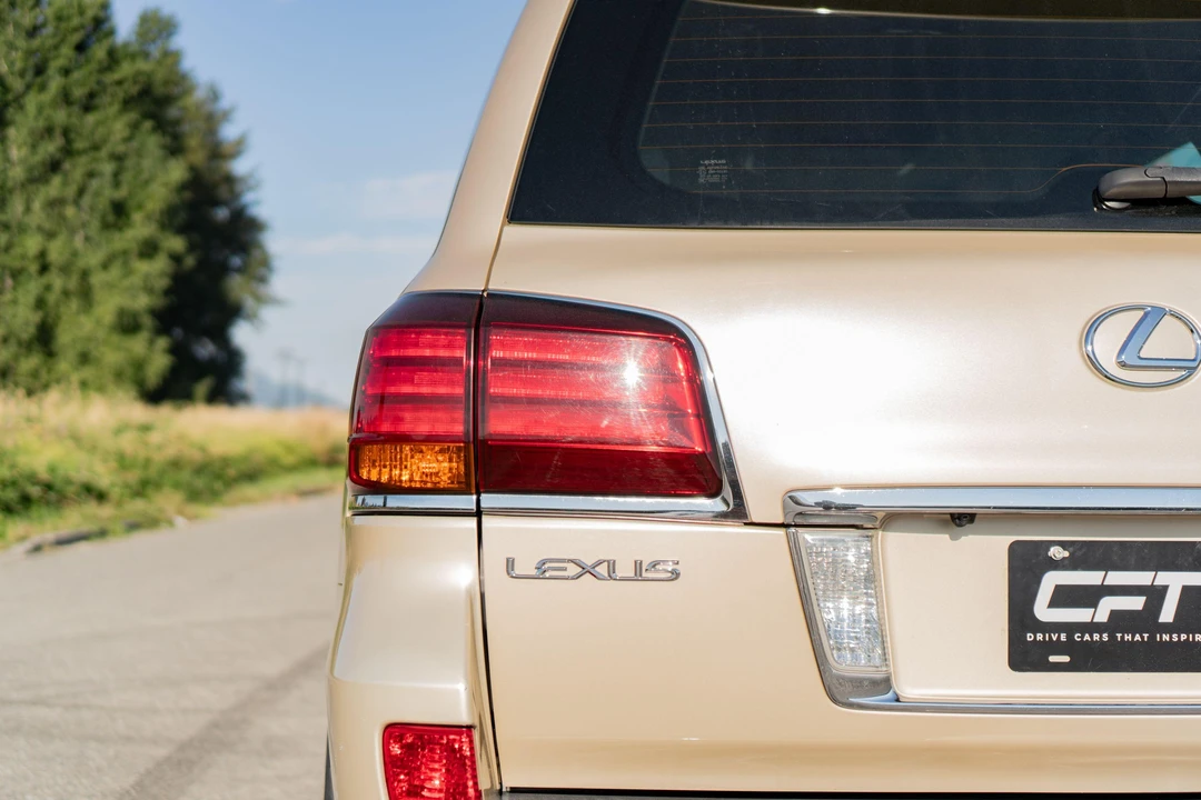 2008 Lexus LX 3rd Gen - Image 18 of 31