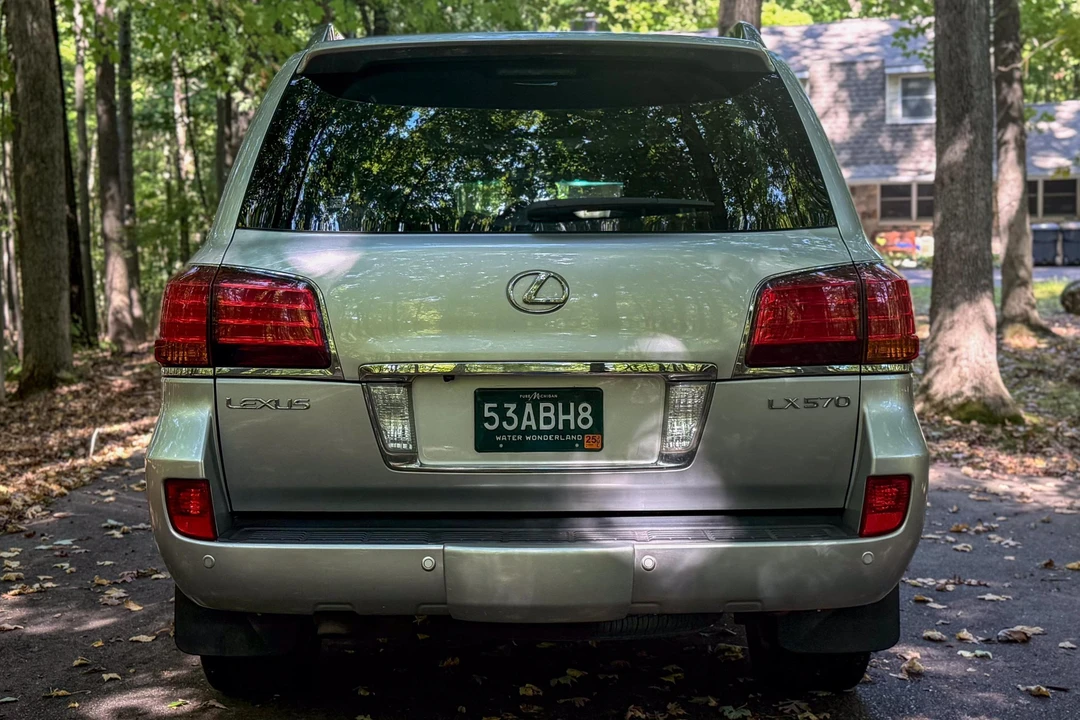2008 Lexus LX 2nd Gen - Image 5 of 31