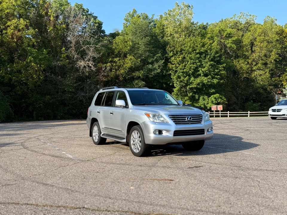2008 Lexus LX 2nd Gen - Image 29 of 31