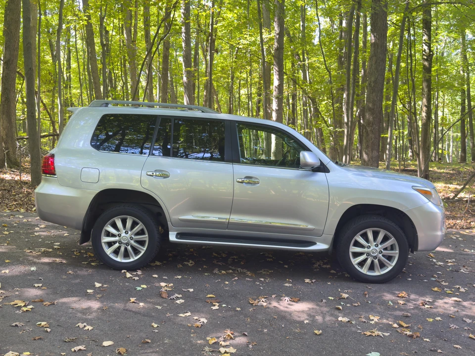 2008 Lexus LX 2nd Gen - Image 13 of 31