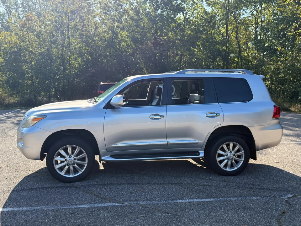 2008 Lexus LX 2nd Gen - Image 20 of 31